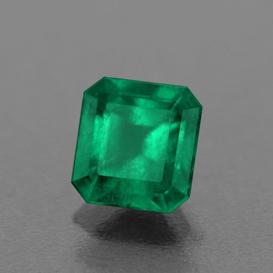 コロンビア産ムゾー鉱山エメラルド0.43ct(中央宝石研究所宝石鑑別書付)