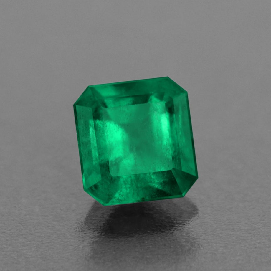 コロンビア産ムゾー鉱山エメラルド0.43ct(中央宝石研究所宝石鑑別書付)