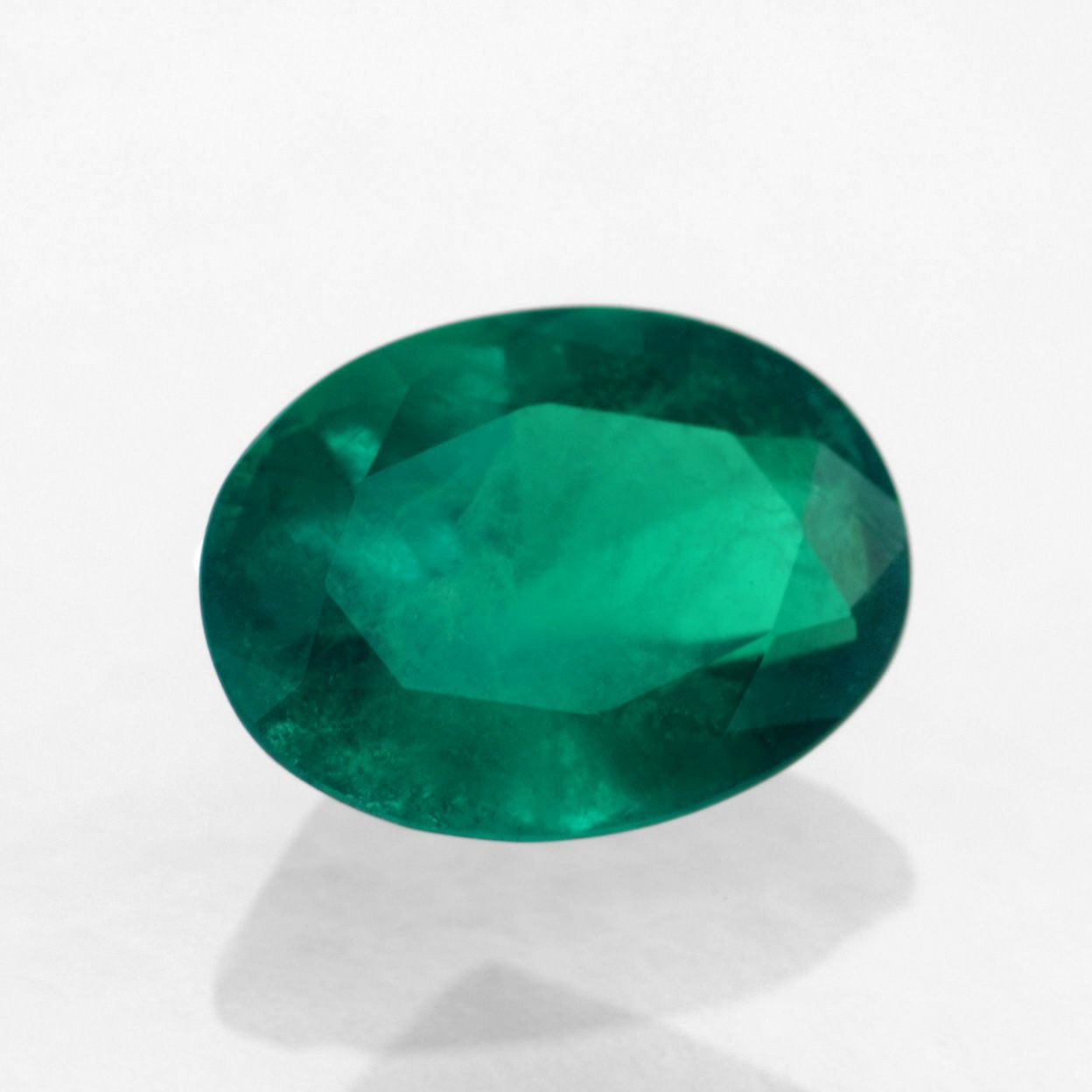 コロンビア産ムゾー鉱山エメラルド1.47ct（中央宝石研究所宝石鑑別書付)