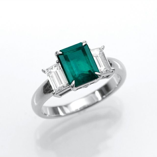 コロンビア産エメラルド1.42ctプラチナリングダイヤ0.80ct付(中央宝石研究所宝石鑑別書付)