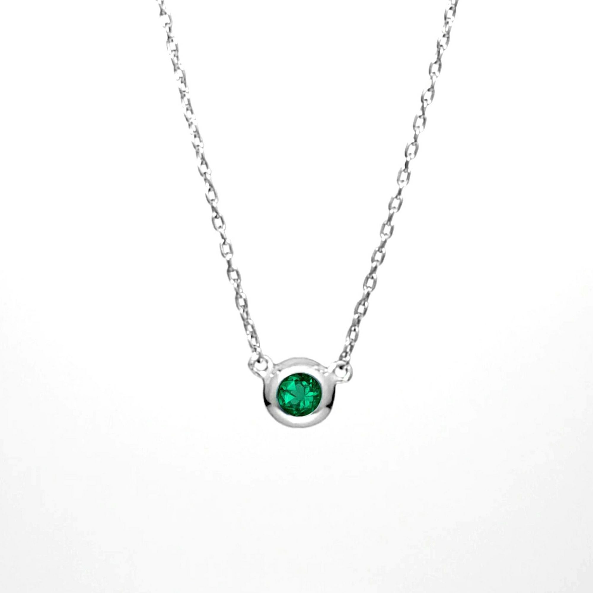 エメラルドプラチナネックレス-緑の女神-