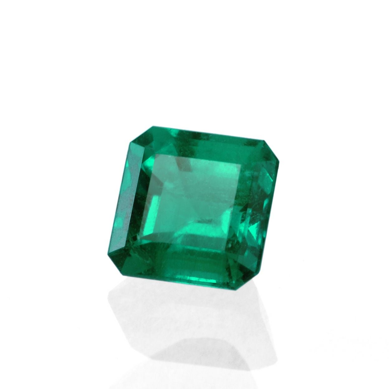 コロンビア産エメラルド1.06ct(中央宝石研究所宝石鑑別書付)
