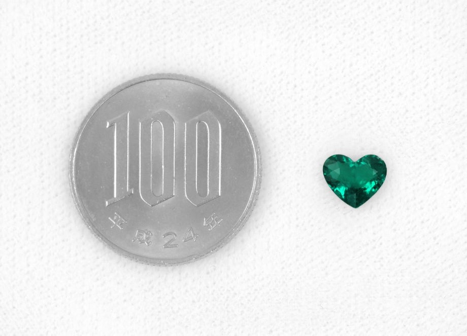 コロンビア産ムゾー鉱山無処理エメラルド(ノンオイル)0.89ct(GUBELIN宝石鑑別書付)