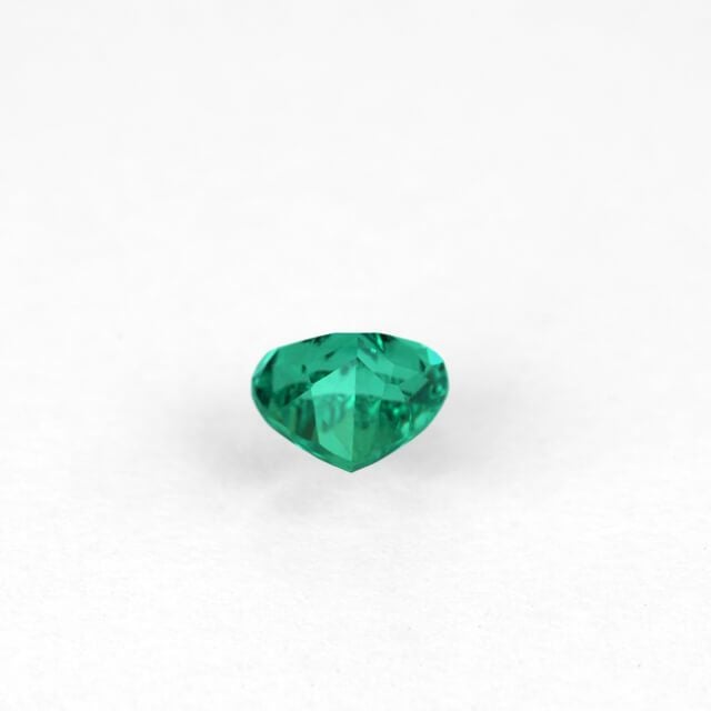 コロンビア産チボール鉱山無処理エメラルド(ノンオイル)0.569ct(中央宝石研究所宝石鑑別書付)