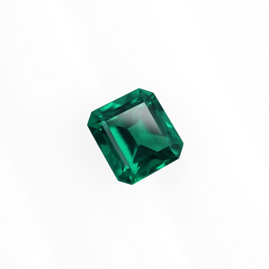 コロンビア産ムゾー鉱山無処理エメラルド(ノンオイル)0.40ct(GIA宝石鑑別書 GUBELIN宝石鑑別書付)
