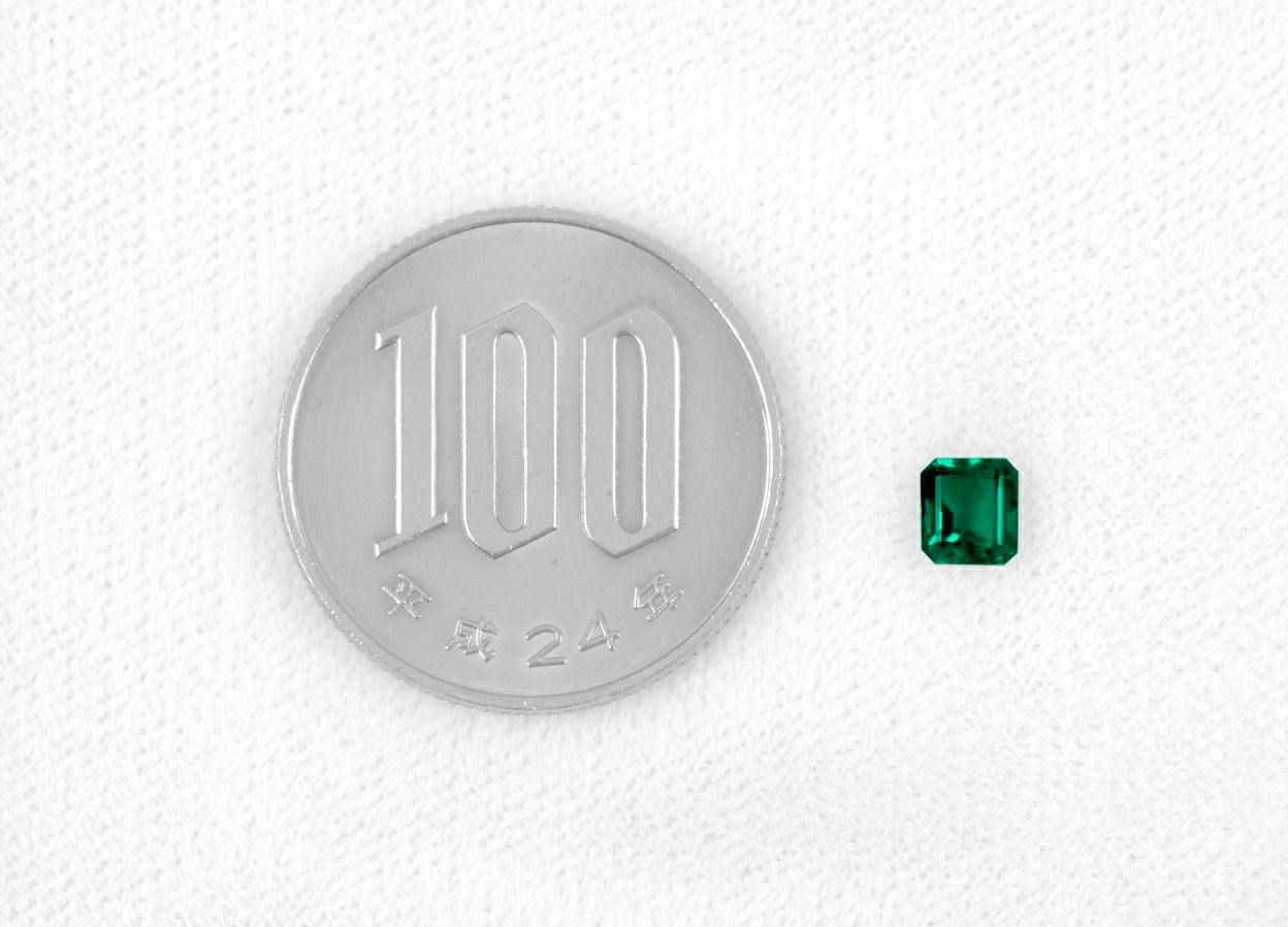 コロンビア産ムゾー鉱山無処理エメラルド(ノンオイル)0.40ct(GIA宝石