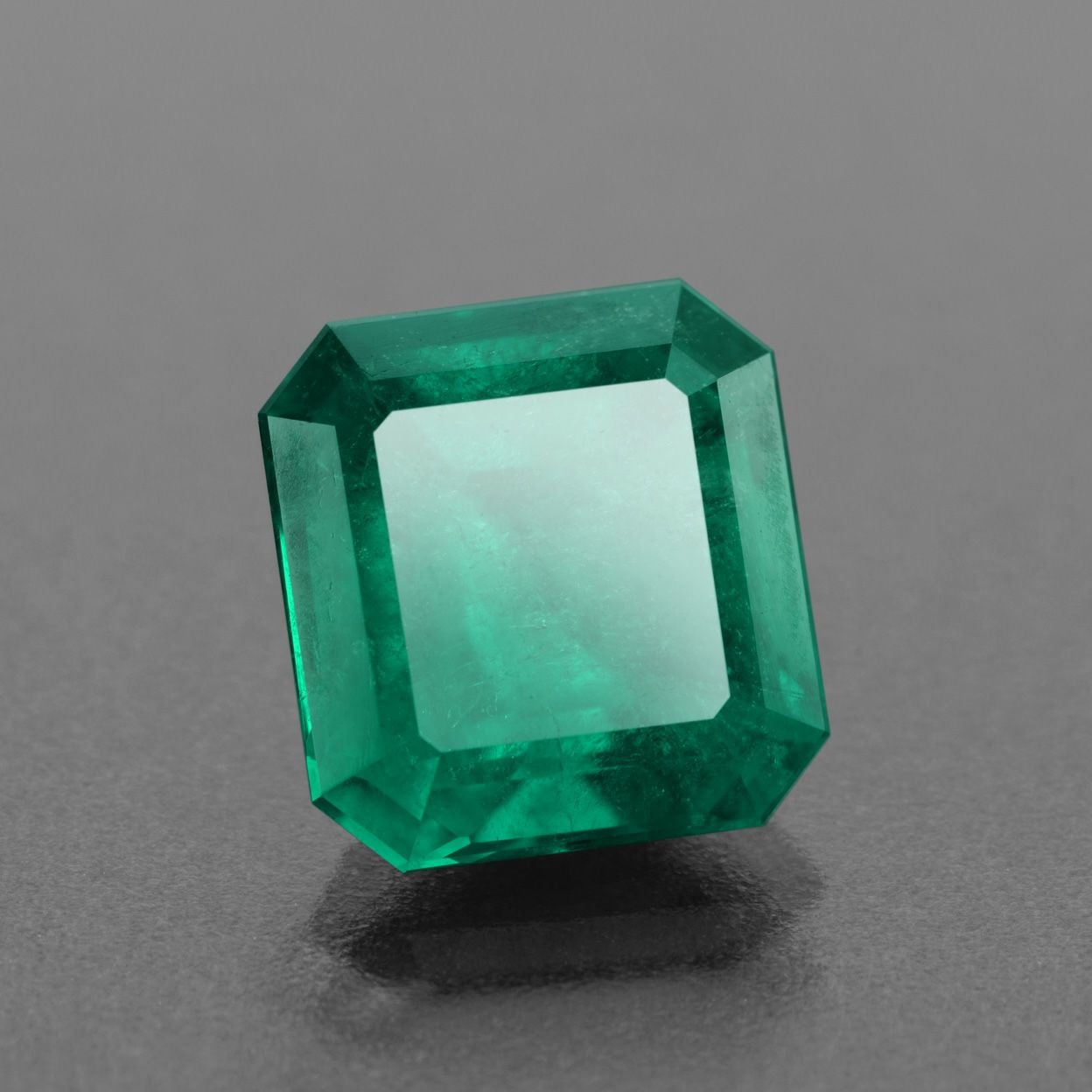 コロンビア産エメラルド2.44ct(中央宝石研究所宝石鑑別書付) | ユア