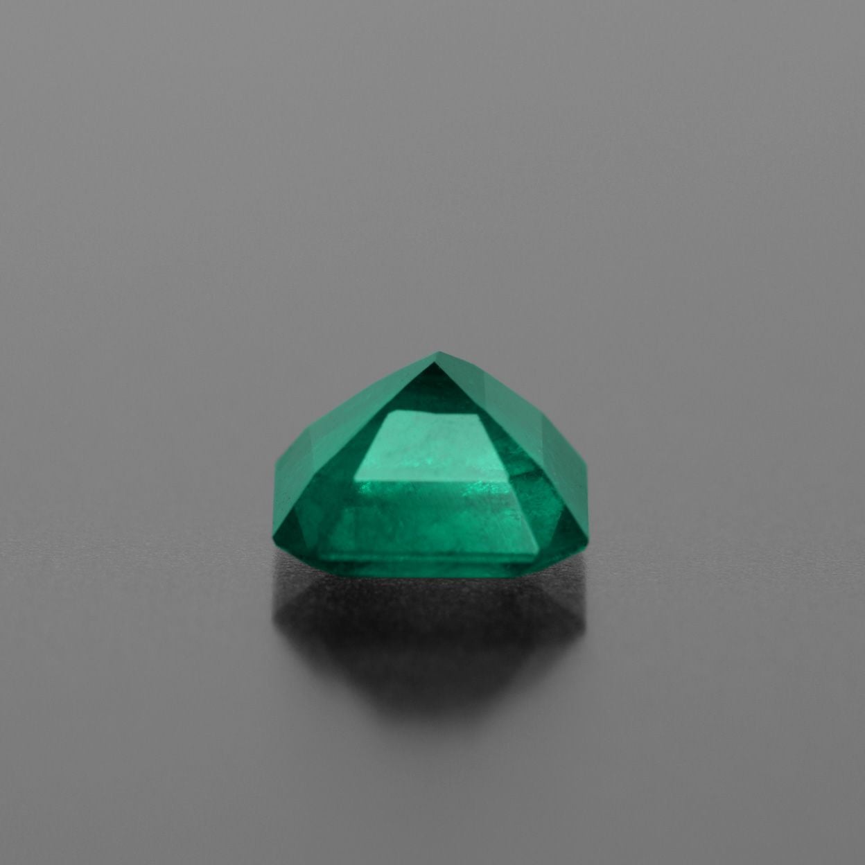 コロンビア産エメラルド2.44ct(中央宝石研究所宝石鑑別書付) | ユア