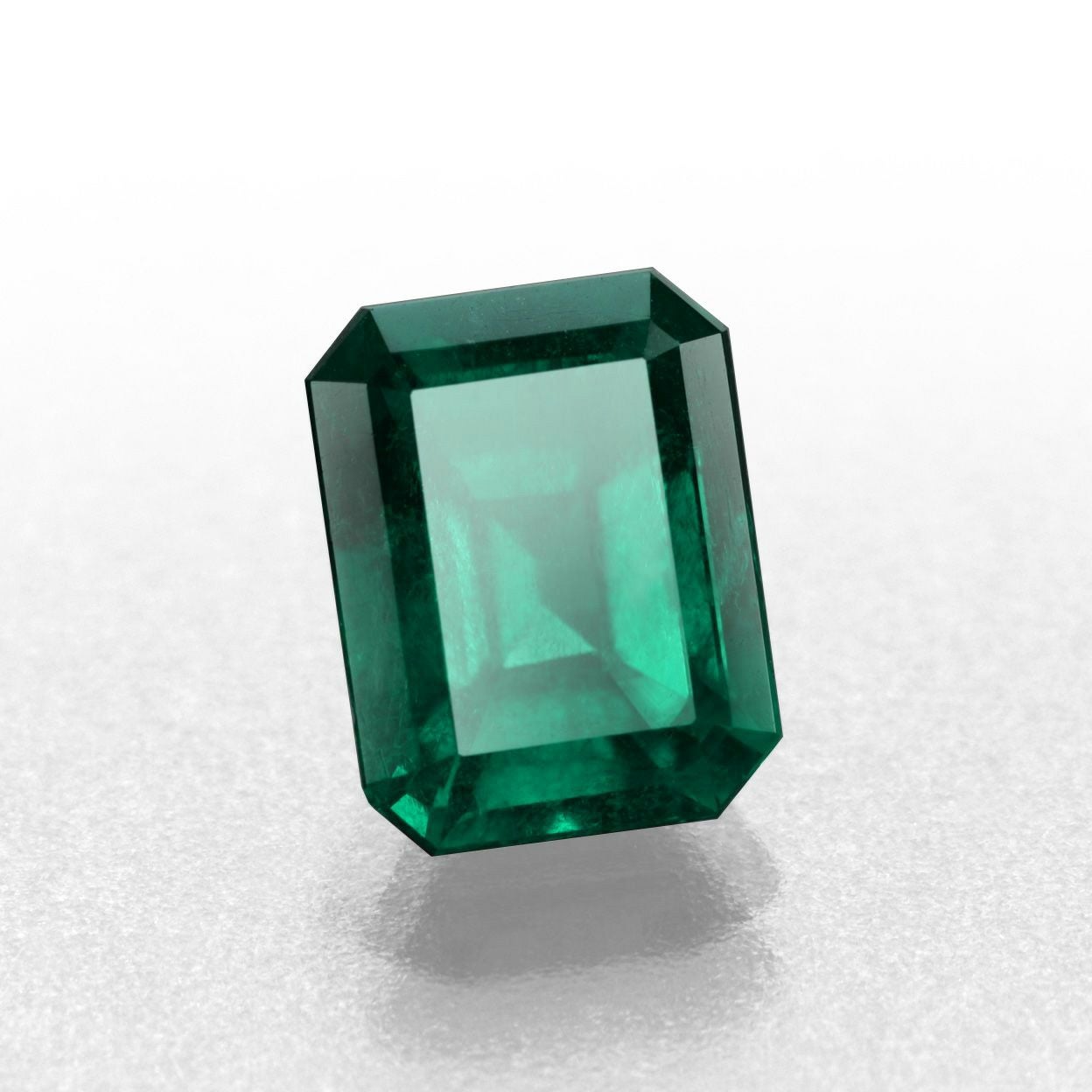 コロンビア産ムゾー鉱山エメラルド1.54ct(GRS宝石鑑別書付)【Muzo