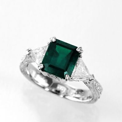 コロンビア産ムゾー鉱山エメラルド2.13ctプラチナリングダイヤ0.91ct付(GRS宝石鑑別書付)
