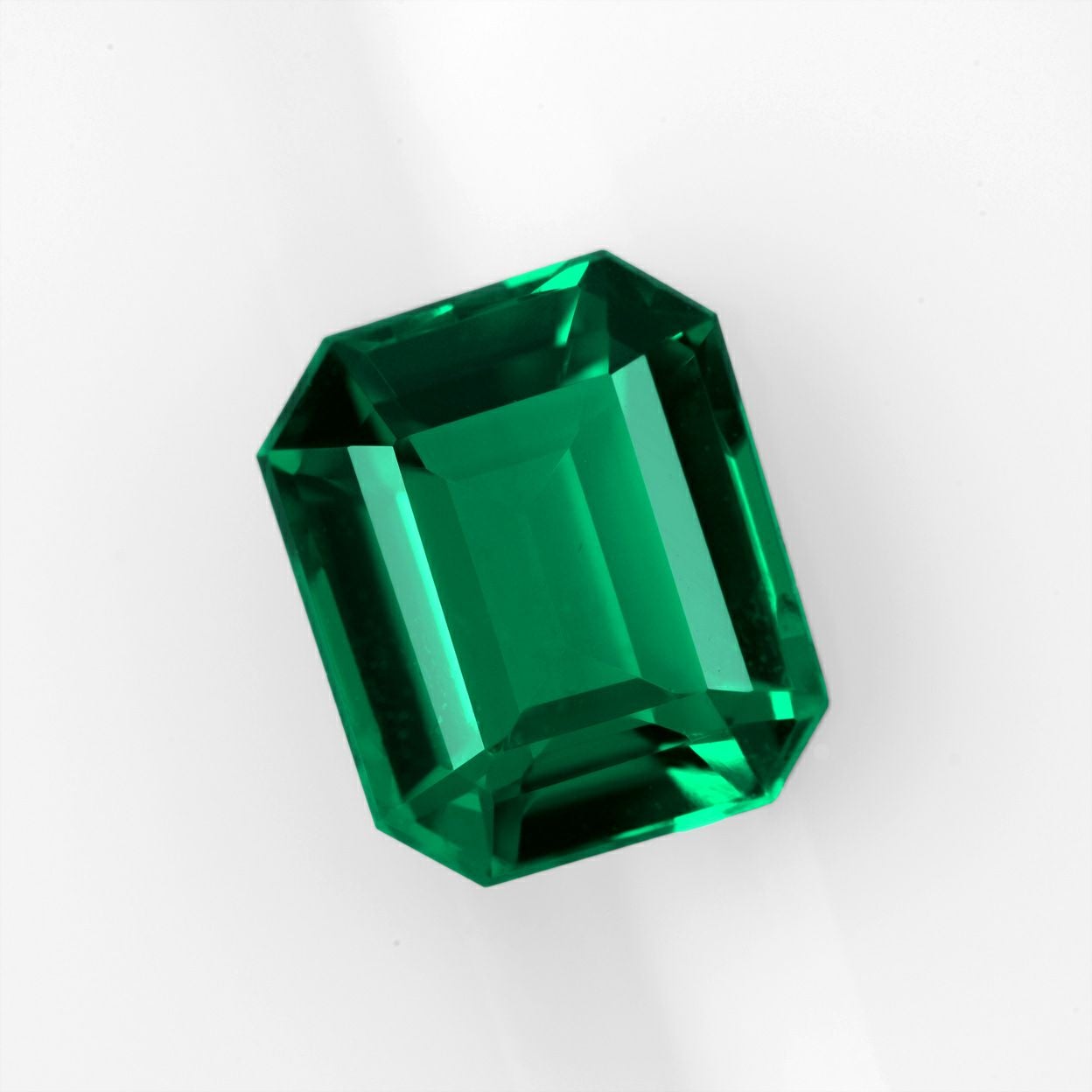 コロンビア産無処理エメラルド(ノンオイル)0.68ct(GRS宝石鑑別書付)