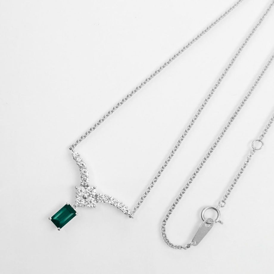  コロンビア産ムゾー鉱山無処理エメラルド(ノンオイル)0.74ctプラチナネックレスダイヤ1.00ct付 (GRS宝石鑑別書)【Muzo Green】【Old Mine】