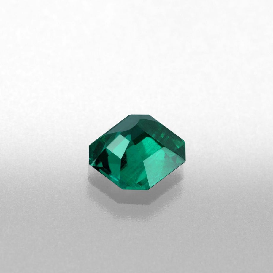 コロンビア産ムゾー鉱山エメラルド1.35ct(GRS宝石鑑別書付)【Muzo Green】【Old Mine】