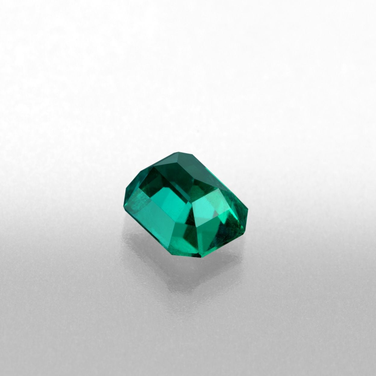 コロンビア産エメラルド1.20ct(GRS宝石鑑別書付)