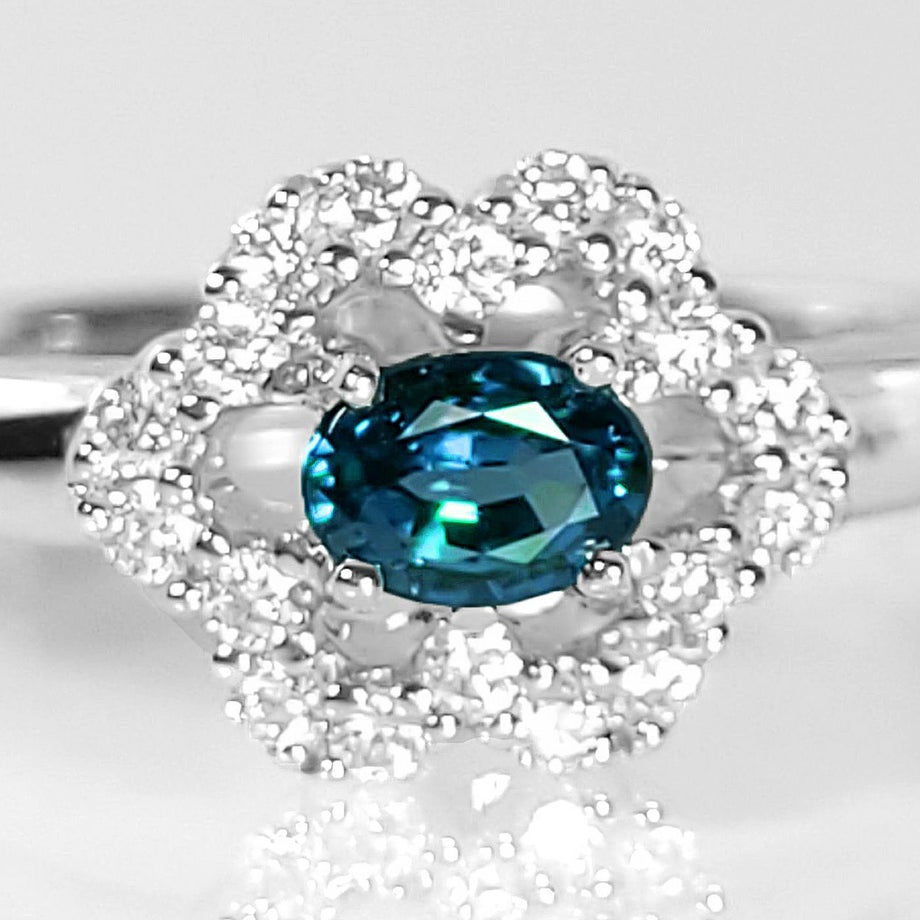 ブラジル産アレキサンドライト0.27ctK18ホワイトゴールドリングダイヤ0.20ct付(中央宝石研究所宝石鑑別書付)