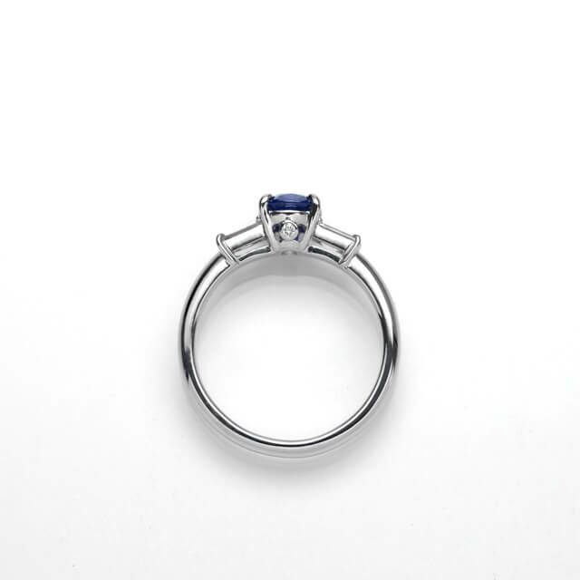 ブルーサファイア1.08ctプラチナリングダイヤ0.32ct付(中央宝石研究所宝石鑑別書付)