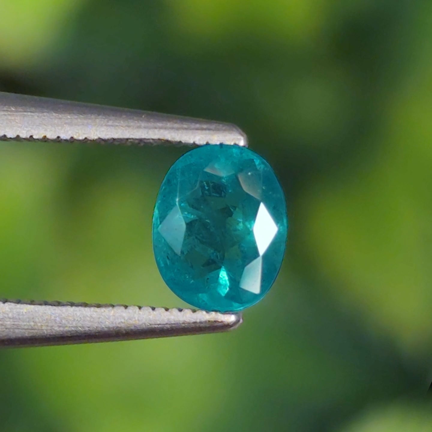 ブラジル産バターリャ鉱山非加熱パライバトルマリン0.37ct(GRS宝石鑑別