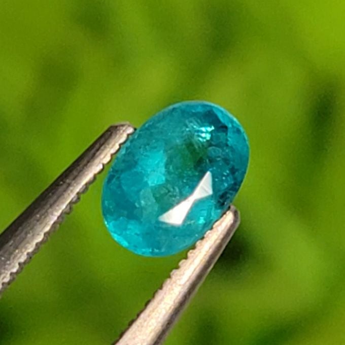 ブラジル産バターリャ鉱山パライバトルマリン0.386ct(中央宝石研究所宝石鑑別書 GRS宝石鑑別書付)