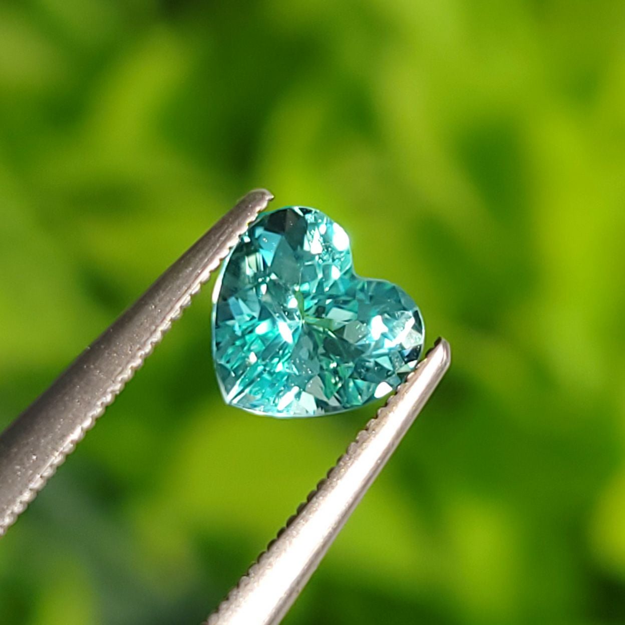 モザンビーク産パライバトルマリン0.61ct(GIA宝石鑑別書付) | ユア