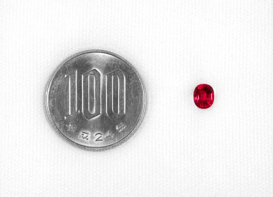 ミャンマー産非加熱ピジョンブラッドルビー0.69ct(GRS宝石鑑別書付)