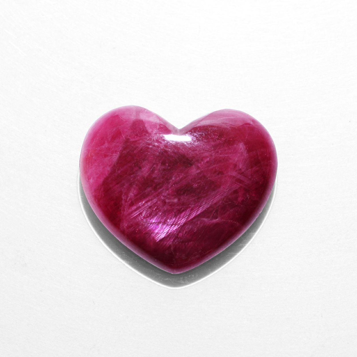 ルビーハートカボション30.6ct(宝石鑑別書付)