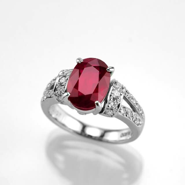 ミャンマー産ルビー3.107ctプラチナリングダイヤ0.40ct付(GIA宝石鑑別書付)