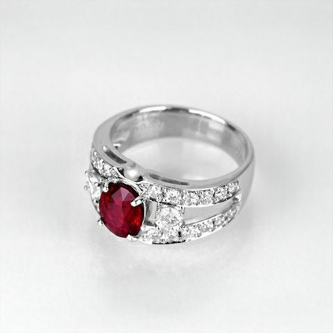 非加熱ルビー1.570ctプラチナリングダイヤ0.80ct付(GIA宝石鑑別書付)
