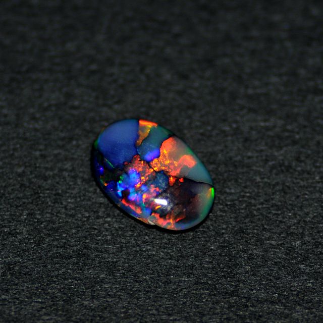 ブラックオパール1.43ct(中央宝石研究所宝石鑑別書付)