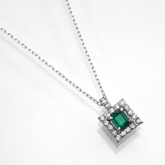 コロンビア産エメラルド0.25ctプラチナネックレス0.08ctダイヤ付(中央宝石研究所宝石鑑別書付)