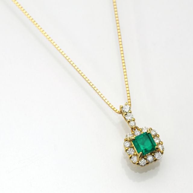 エメラルド0.46ctゴールドネックレスダイヤ0.28ct付(中央宝石研究所宝石鑑別書付)
