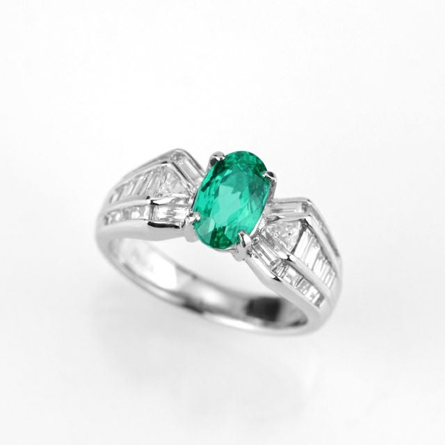 ブラジル産パライバトルマリン0.73ct0.30ctプラチナリングダイヤ0.94ct付(中央宝石研究所宝石鑑別書付)