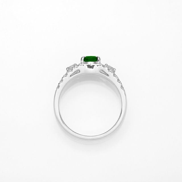 em140026 ツァボライトガーネットオーバルカット0.98ctPt900リングダイヤ0.53ct付(中央宝石研究所宝石鑑別書付)