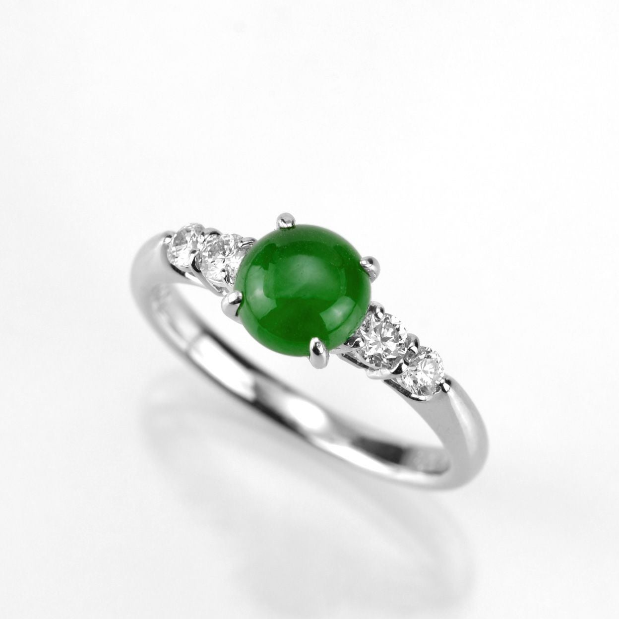 ひすい1.10ctプラチナリングダイヤ0.25ct付(中央宝石研究所宝石鑑別書付)