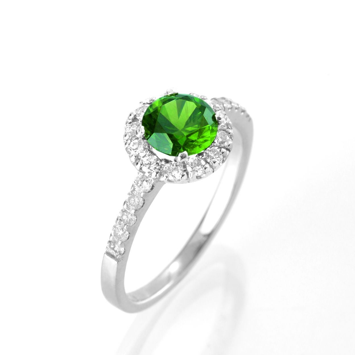 ロシア産デマントイドガーネット1.03ctプラチナリングダイヤ0.37ct付