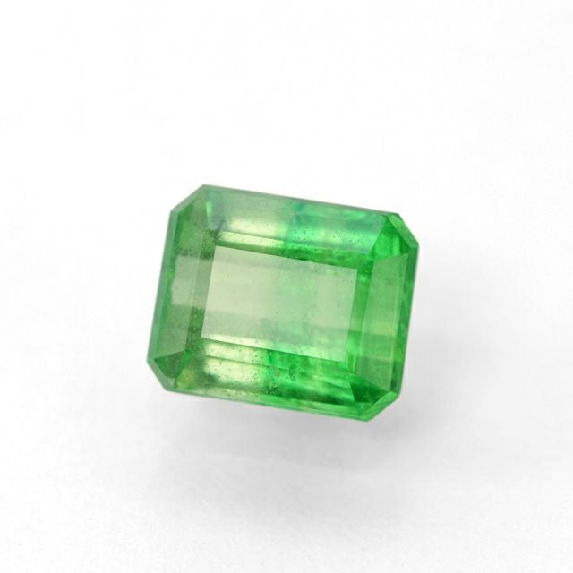 バイカラーグリーンガーネット1.59ct