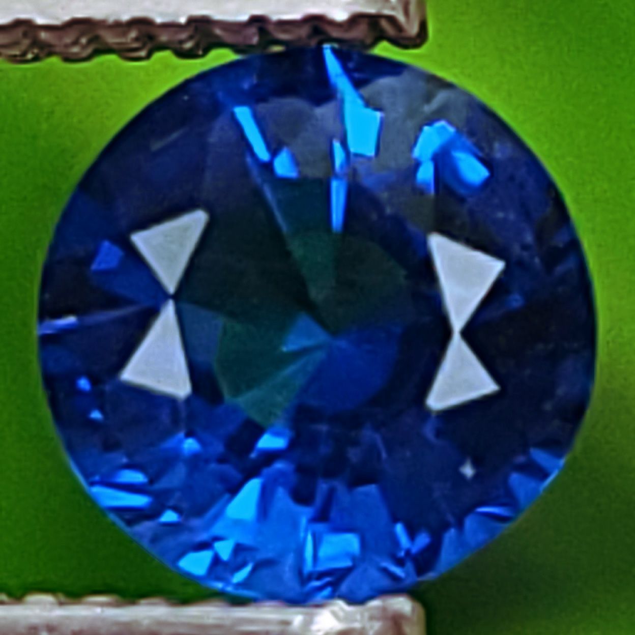 高品質アフガナイト9ミリ アフガナイト0.43ct | ユアエメラルド