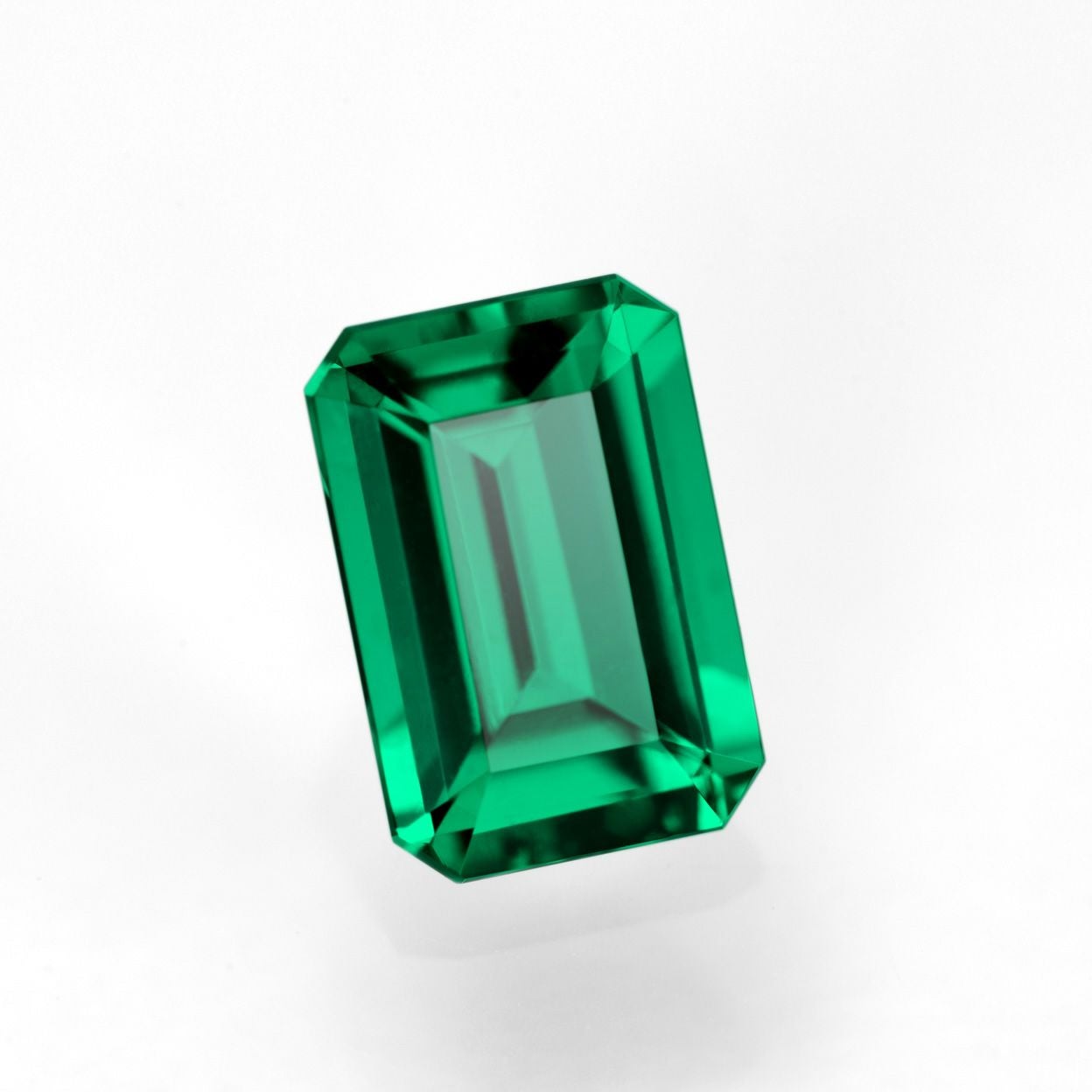  コロンビア産ムゾー鉱山無処理エメラルド(ノンオイル)0.61ct(GIA宝石鑑別書付)