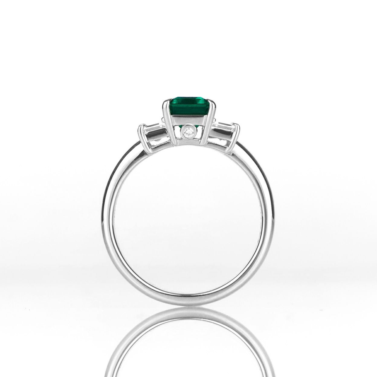 美品☆Pt900☆コロンビア産エメラルド1.48ct×ダイヤ0.11ctトップ コロンビア産エメラルド1.48ctプラチナリングダイヤ0.64ct付(GRS宝石
