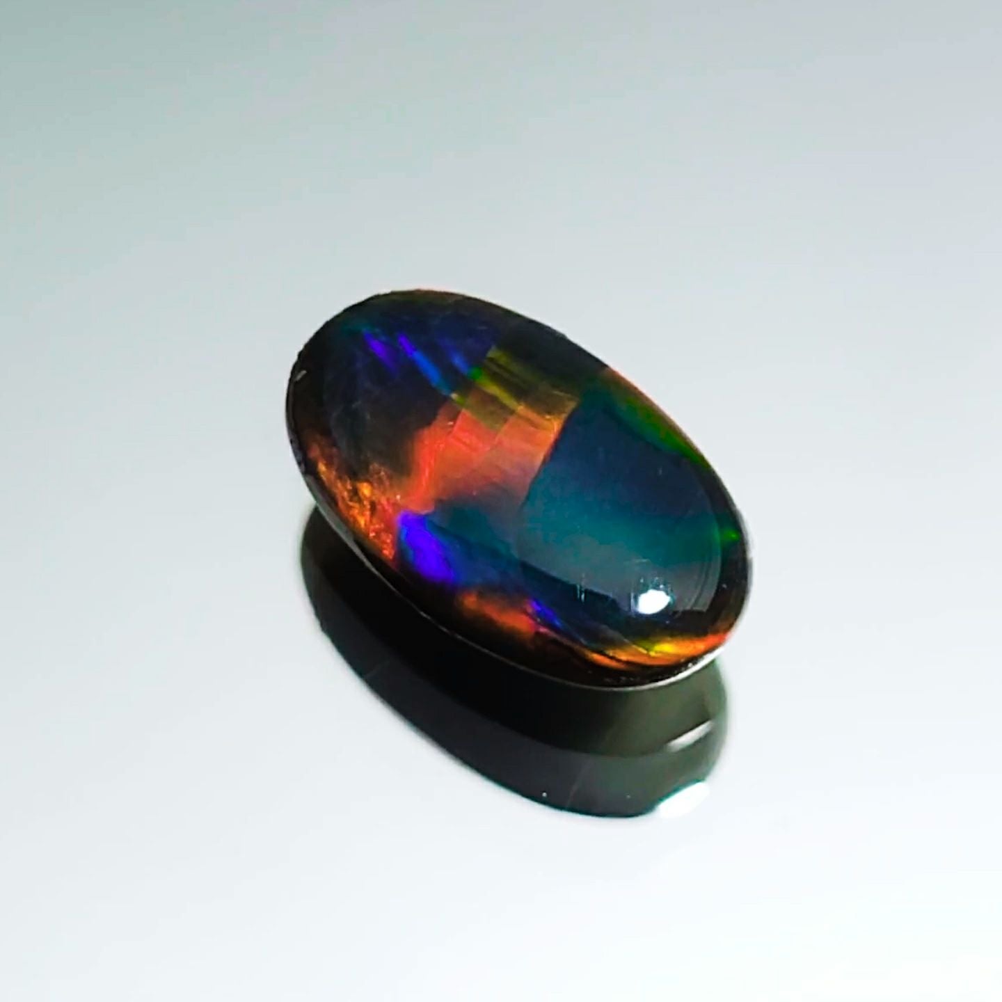 天然ブラックオパール　鑑定書付 ブラックオパール0.99ct(中央宝石研究所宝石鑑別書付) | ユアエメラルド