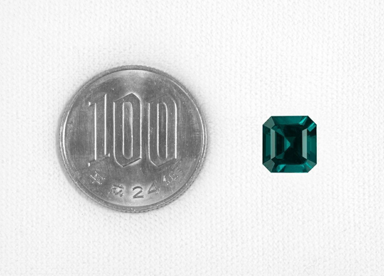 コロンビア産ムゾー鉱山無処理エメラルド(ノンオイル)2.69ct(SSEF宝石鑑別書 GUBELIN宝石鑑別書 MUZO原産地証明書付)
