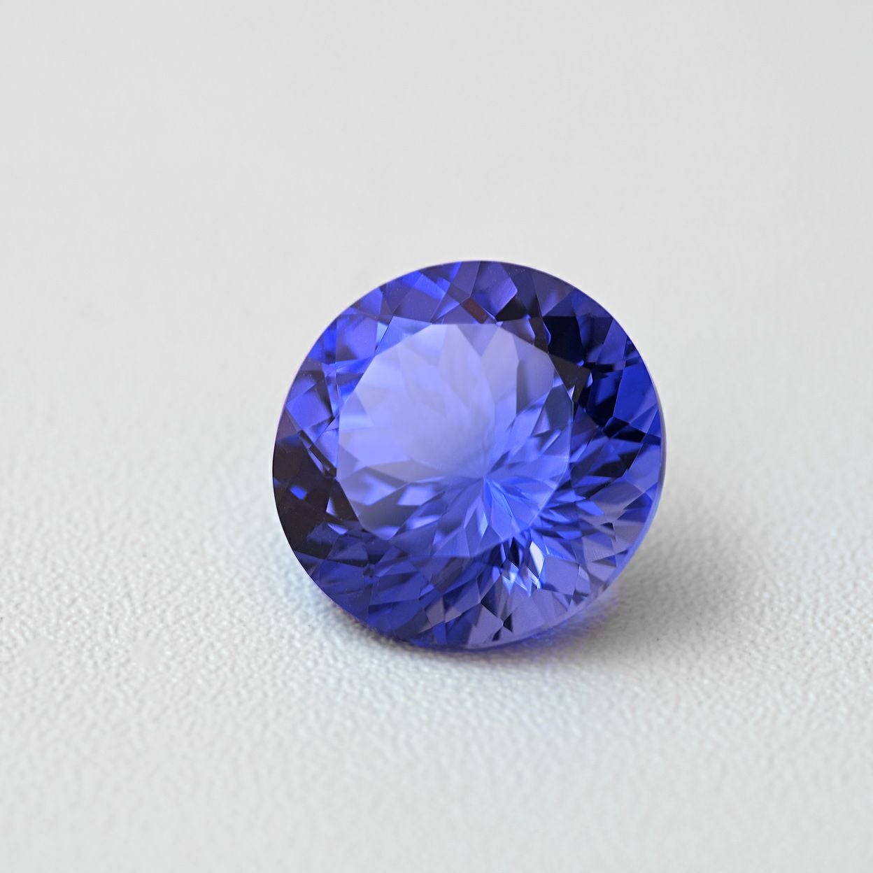 タンザナイト6.37ct(GIA宝石鑑別書付) | ユアエメラルド