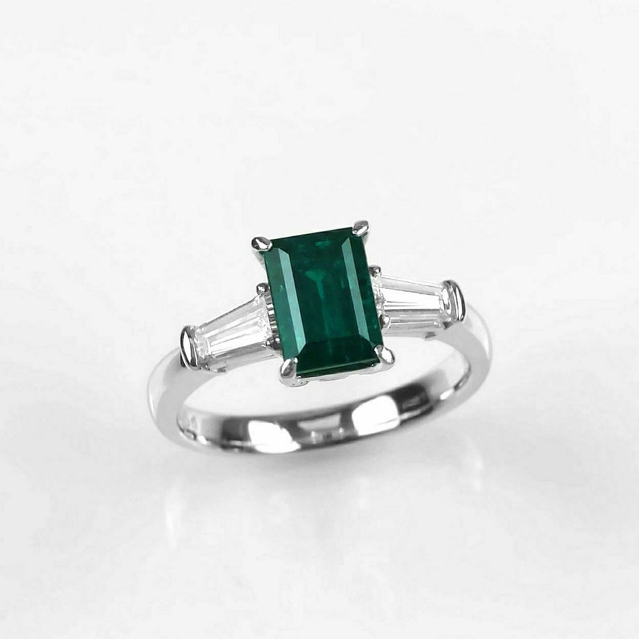コロンビア産ムゾー鉱山エメラルド1.49ctプラチナリングダイヤ0.54ct付(GRS宝石鑑別書付)【Muzo Green】【Old Mine】