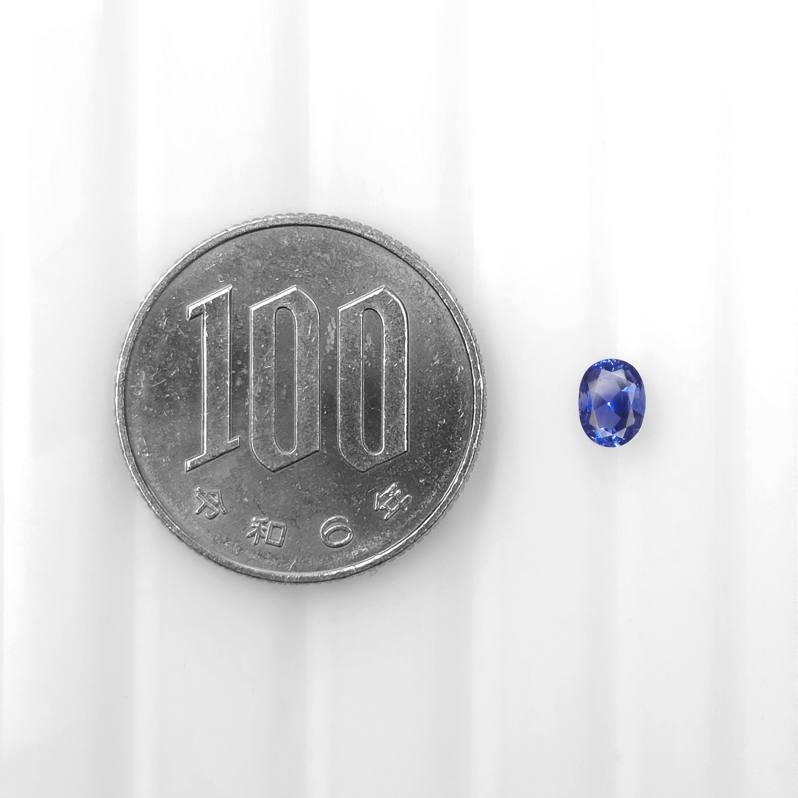 非加熱カシミールサファイア0.56ct(SSEF宝石鑑別書 GUBELIN宝石鑑別書 GRS宝石鑑別書付)