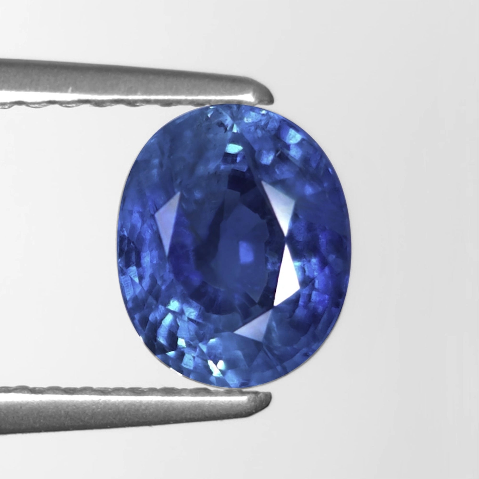 非加熱カシミールサファイア2.04ct<br>(SSEF宝石鑑別書 GUBELIN宝石鑑別書 GRS宝石鑑別書付)