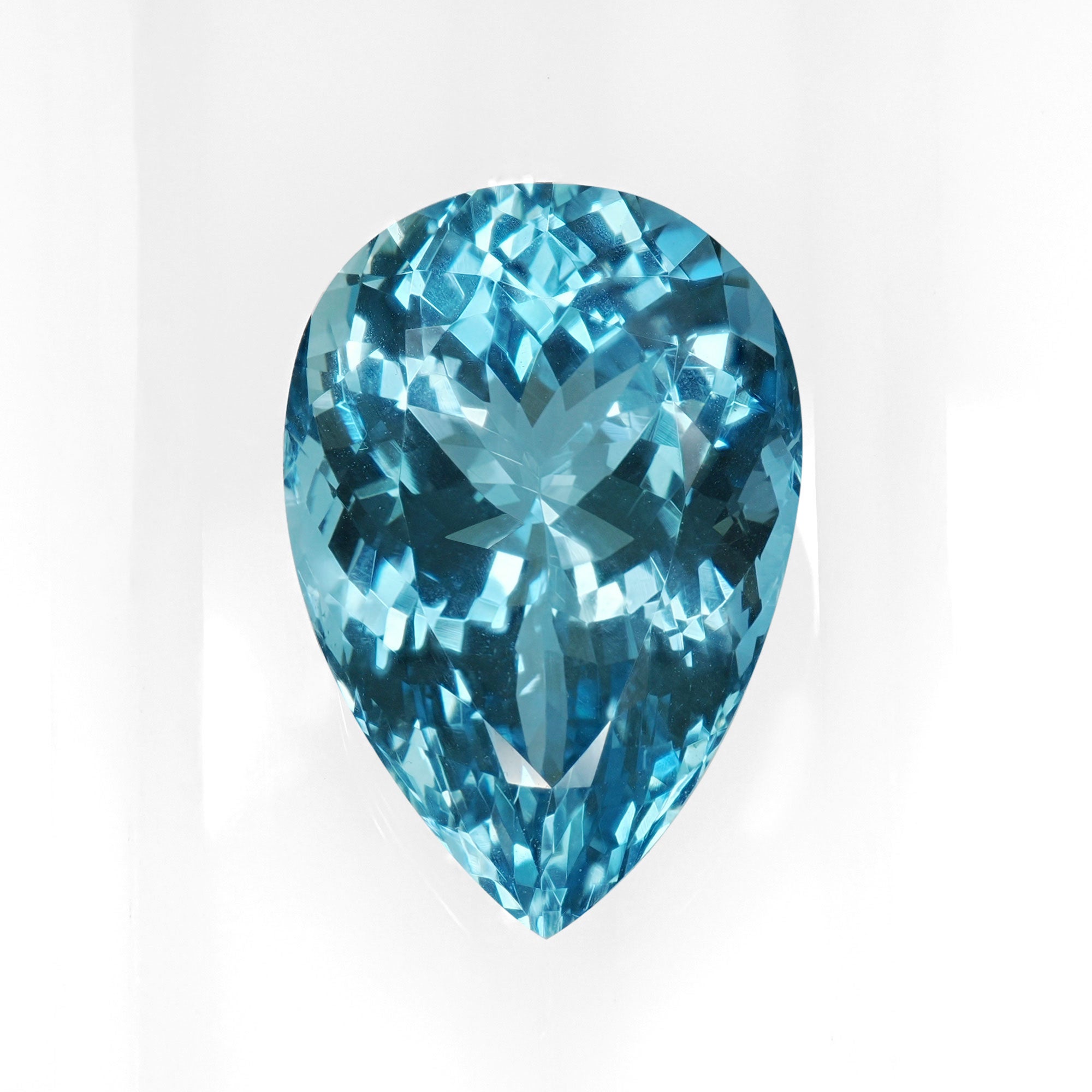 サンタマリアアフリカーナアクアマリン15.52ct(GIA宝石鑑別書付)
